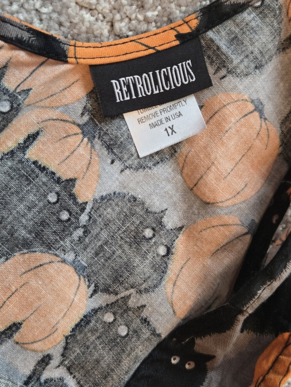 Retrolicous Spooktacular Pumpkin and Cat Print Dress Size 1X - Picture 12 of 12